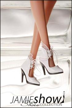 JAMIEshow - JAMIEshow - Patent Leather Ruffled Bootie - White - Chaussure